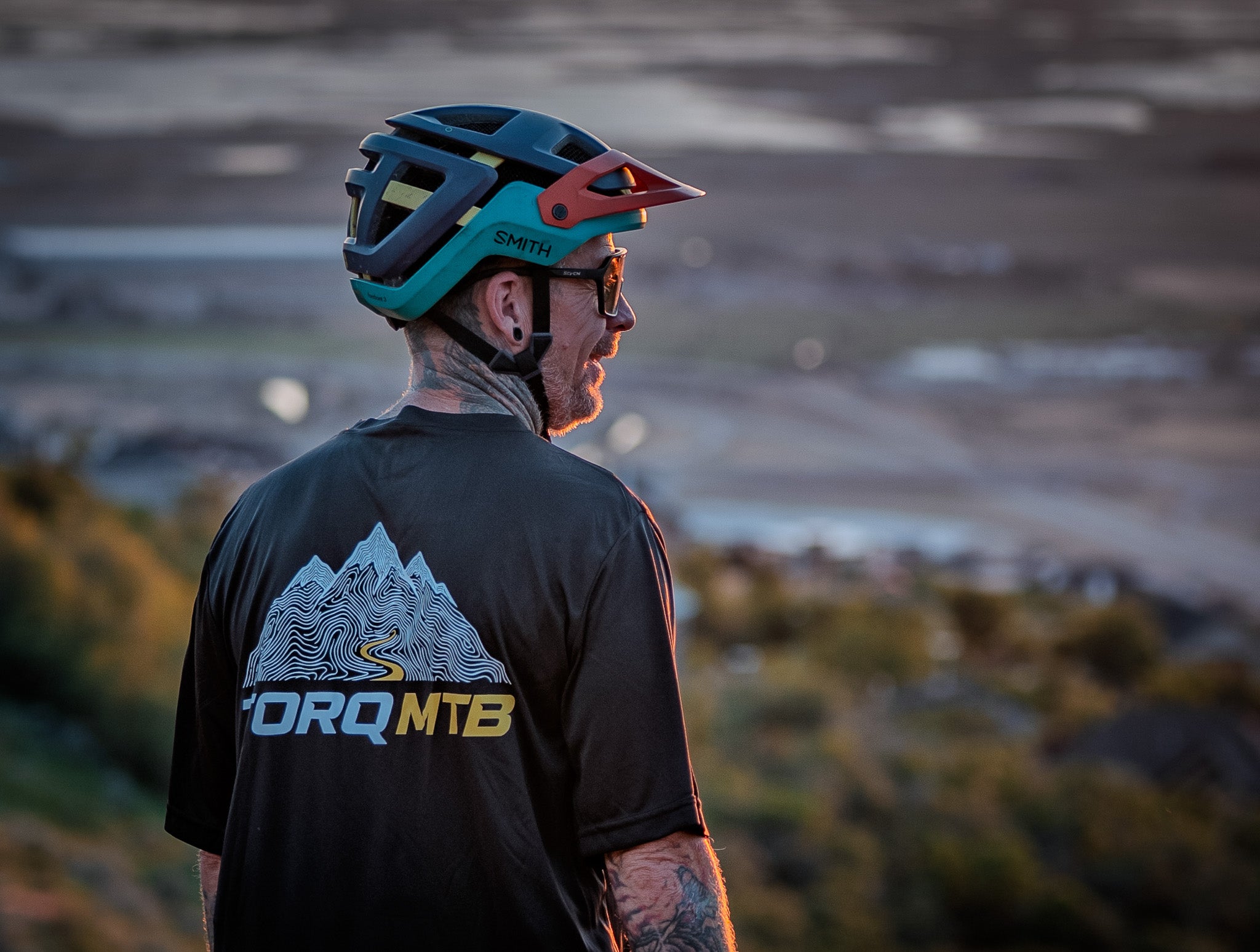 Topo The World Graphic Tech Jersey
